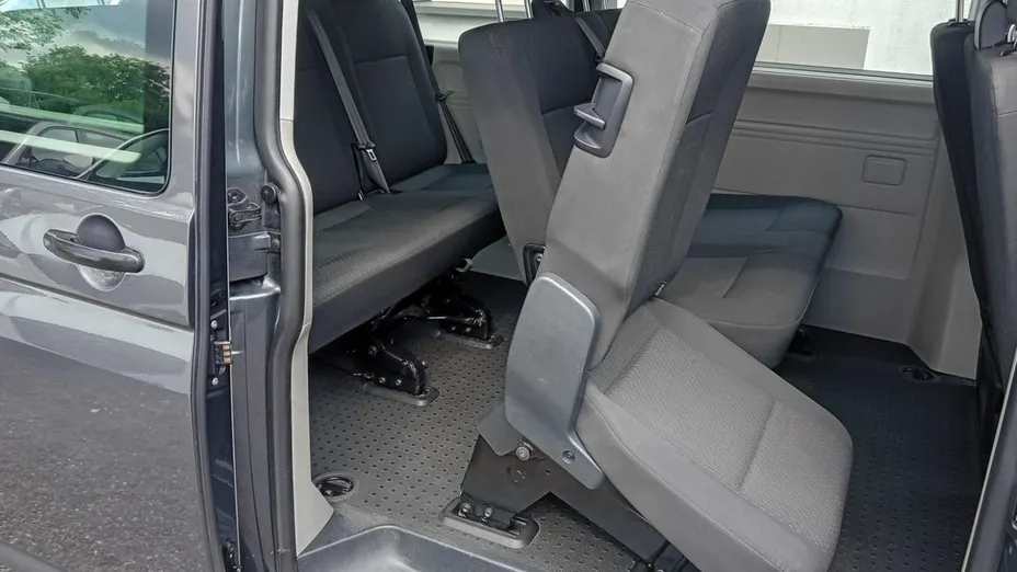 VOLKSWAGEN Caravelle -