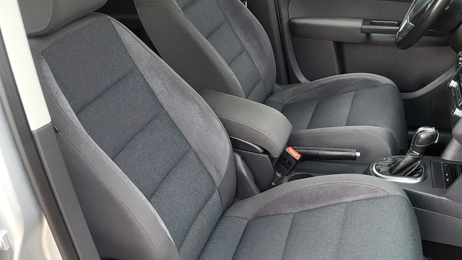VOLKSWAGEN Touran -