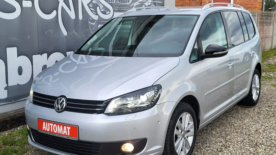 VOLKSWAGEN Touran -