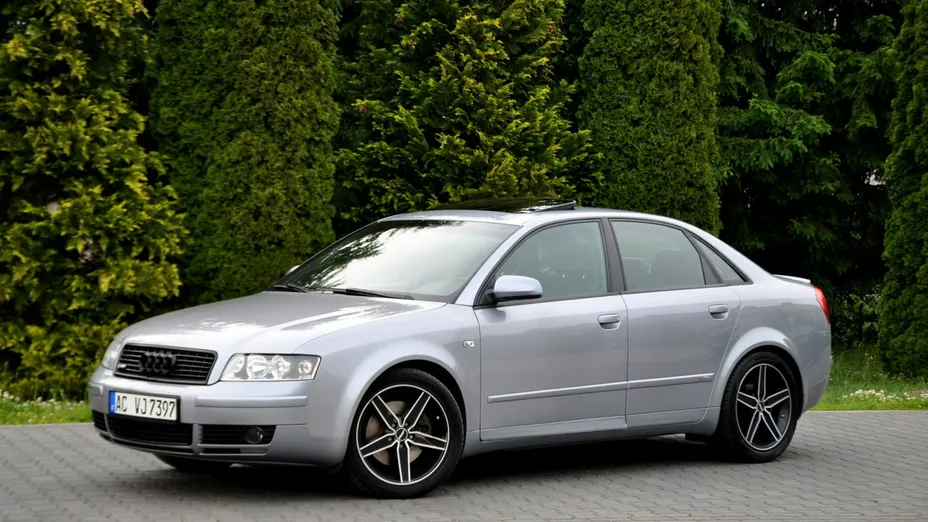 AUDI A4 -