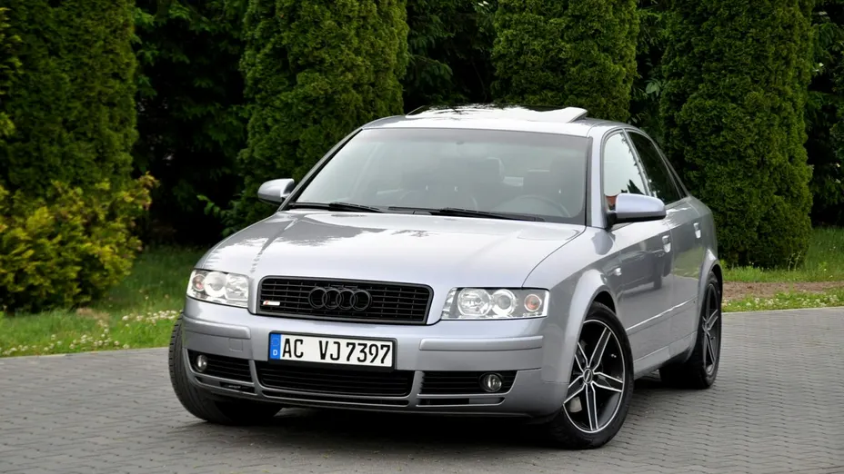 AUDI A4 -