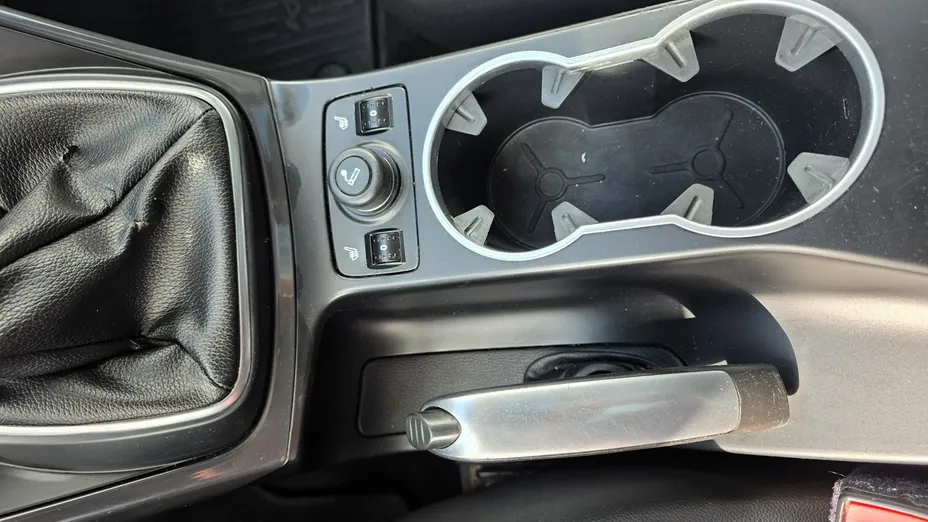 FORD Kuga -