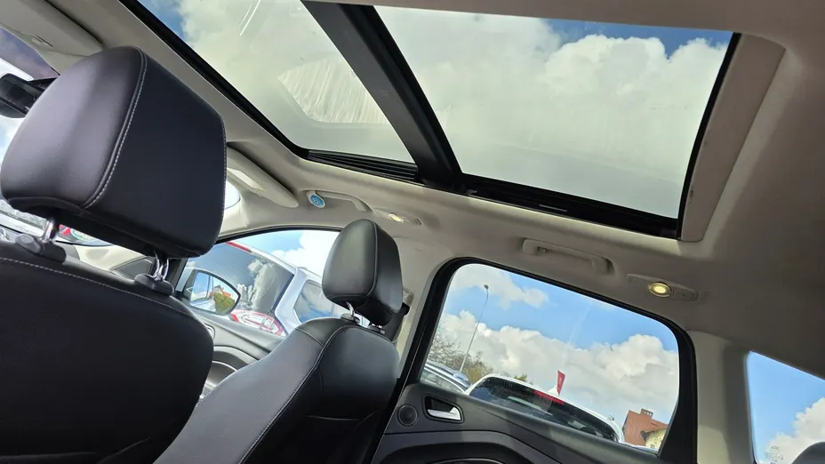 FORD Kuga -