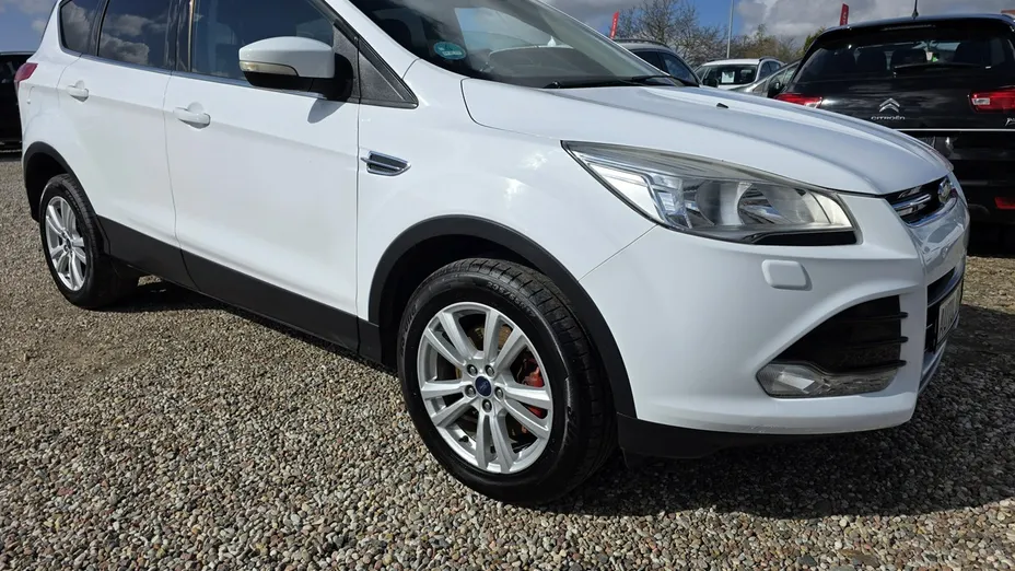 FORD Kuga -