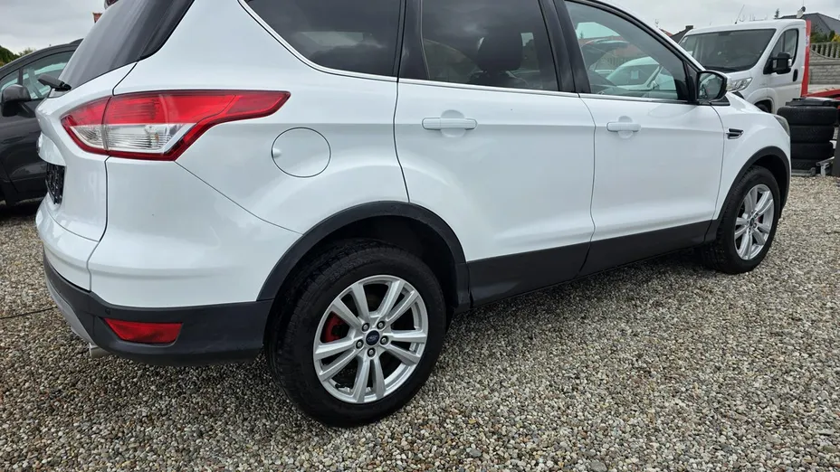 FORD Kuga -