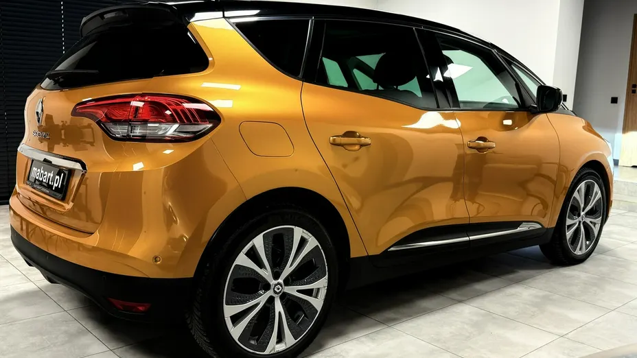 RENAULT Scenic -