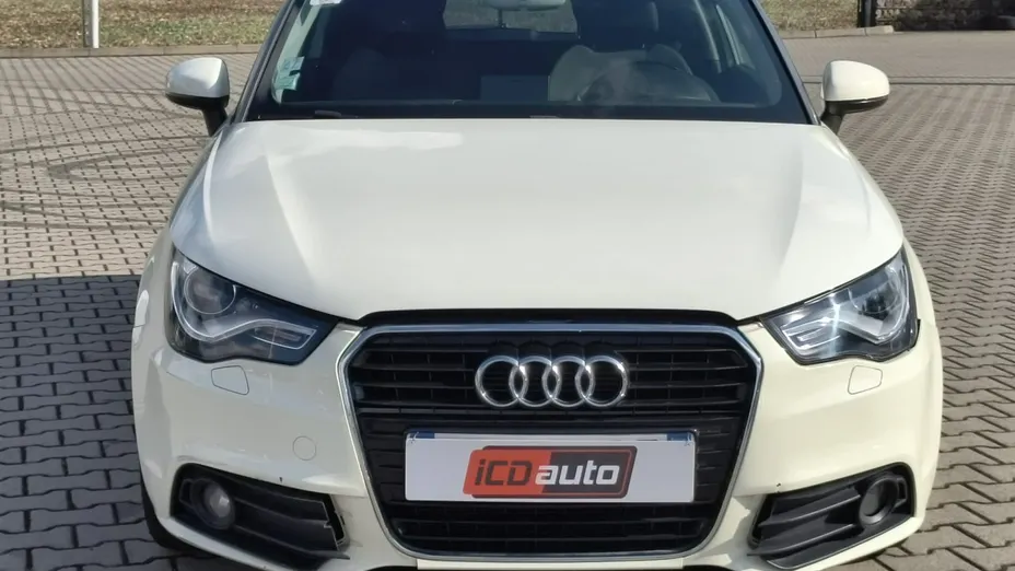 AUDI A1 -