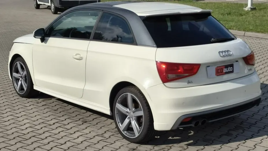 AUDI A1 -