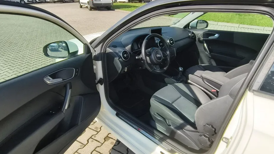 AUDI A1 -