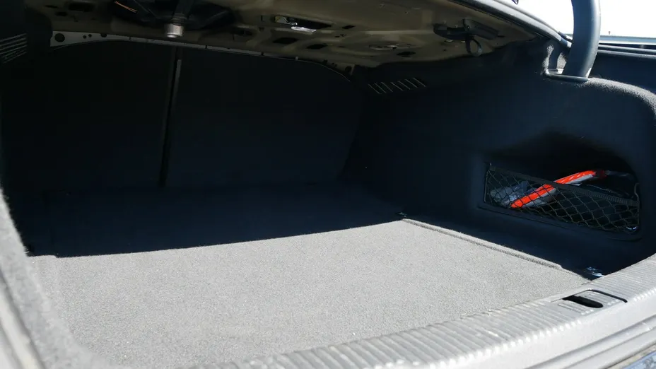 AUDI A6 -
