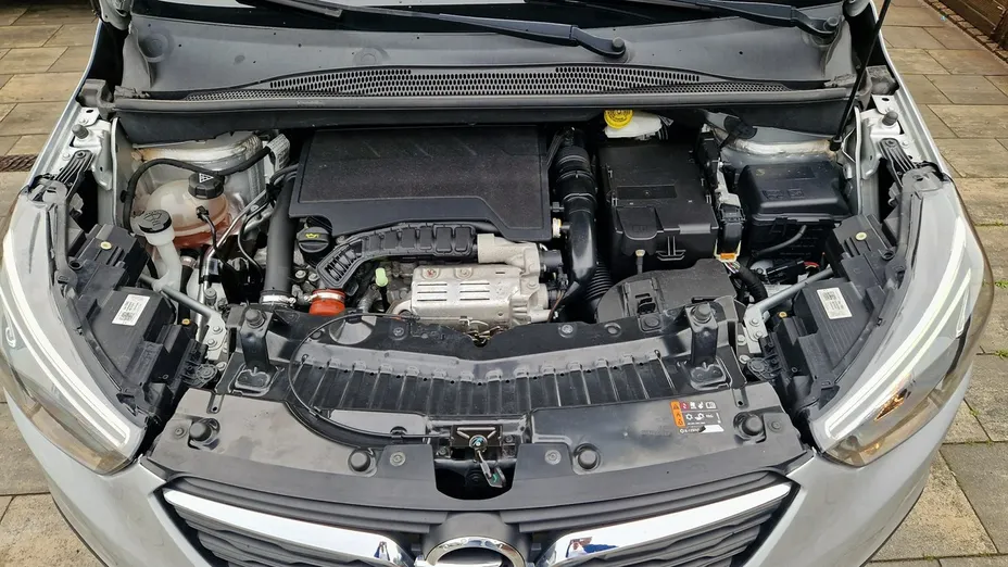 OPEL Crossland X -