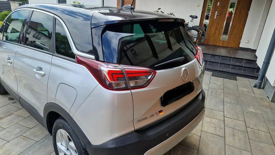 OPEL Crossland X -