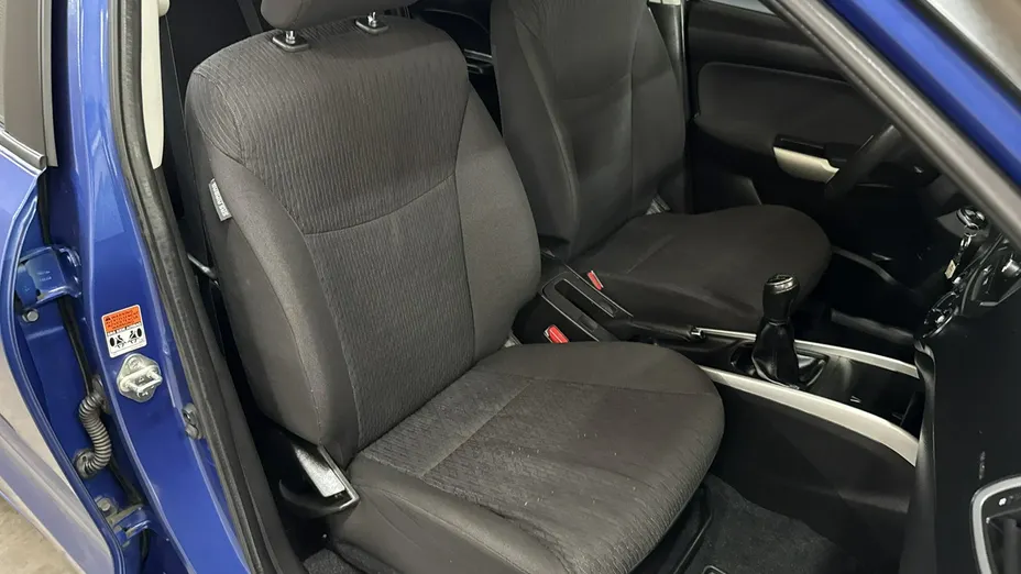 SUZUKI Baleno -