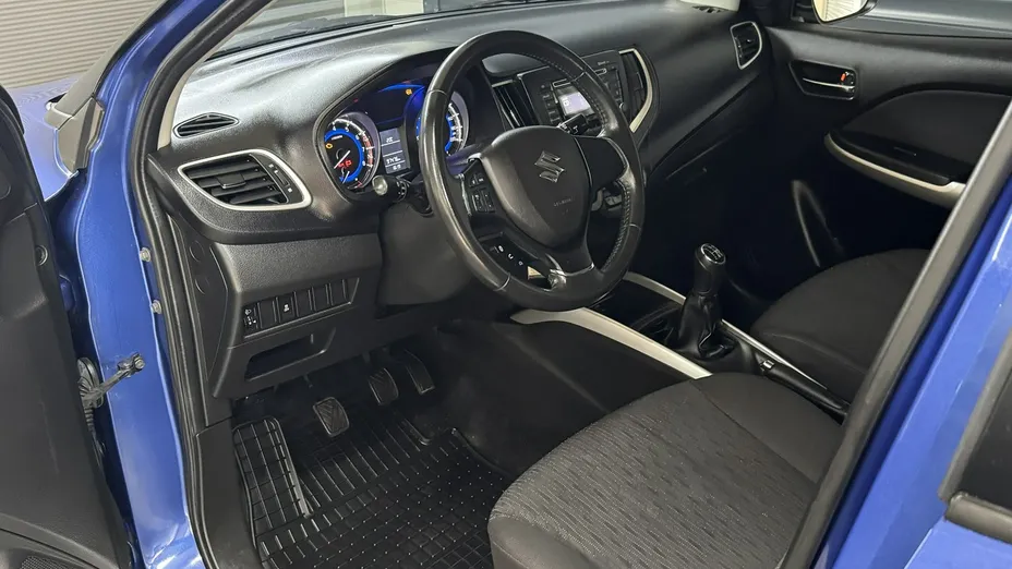 SUZUKI Baleno -