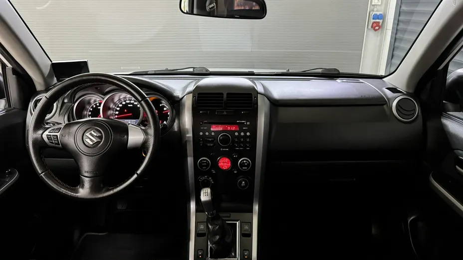 SUZUKI Grand Vitara -