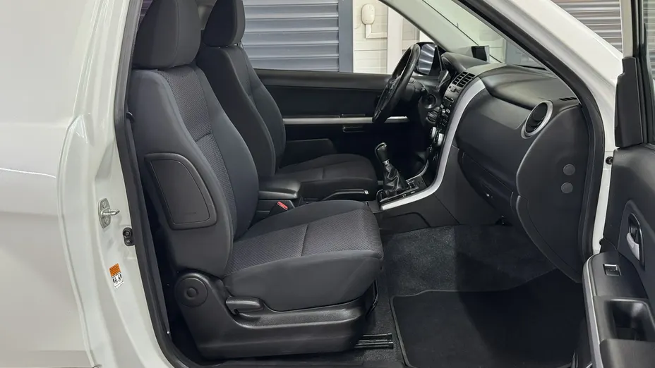 SUZUKI Grand Vitara -