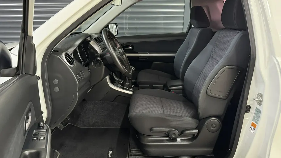 SUZUKI Grand Vitara -