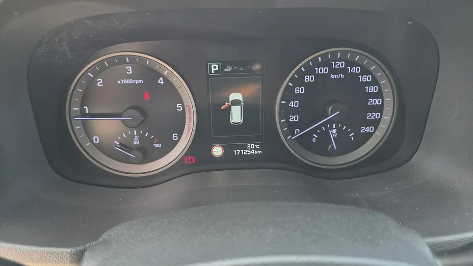 HYUNDAI Tucson -