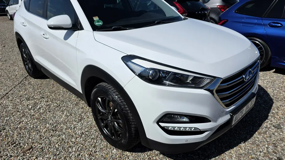 HYUNDAI Tucson -