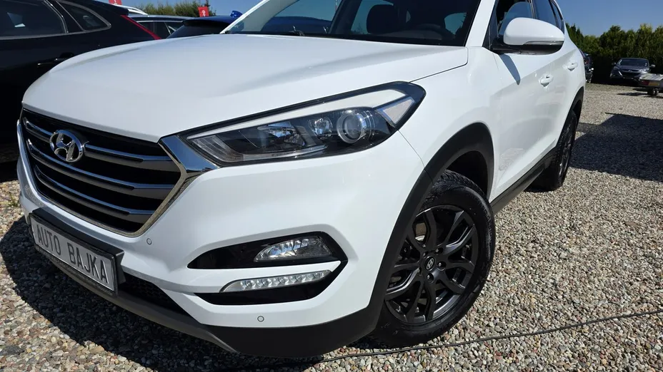 HYUNDAI Tucson -