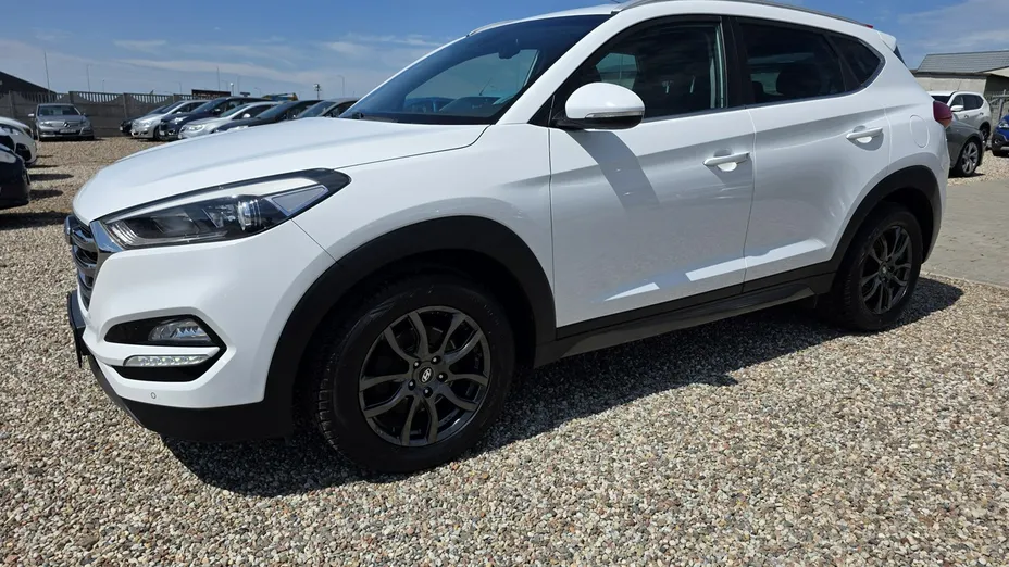 HYUNDAI Tucson -