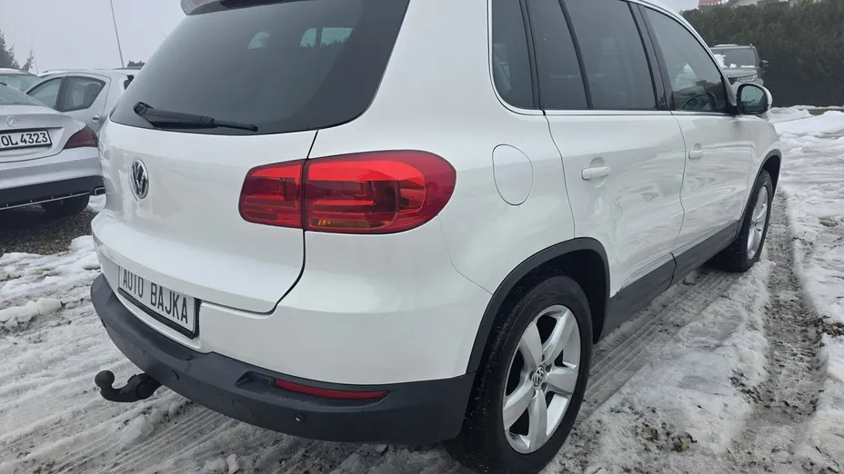 VOLKSWAGEN Tiguan -