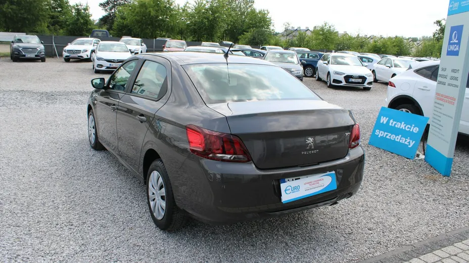 PEUGEOT 301 -