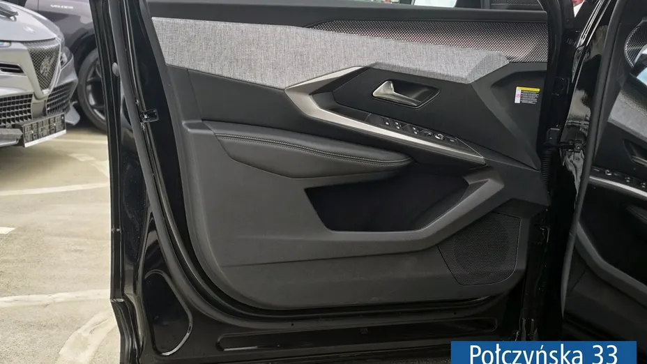 PEUGEOT 3008 -