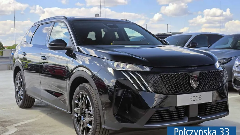 PEUGEOT 5008 -