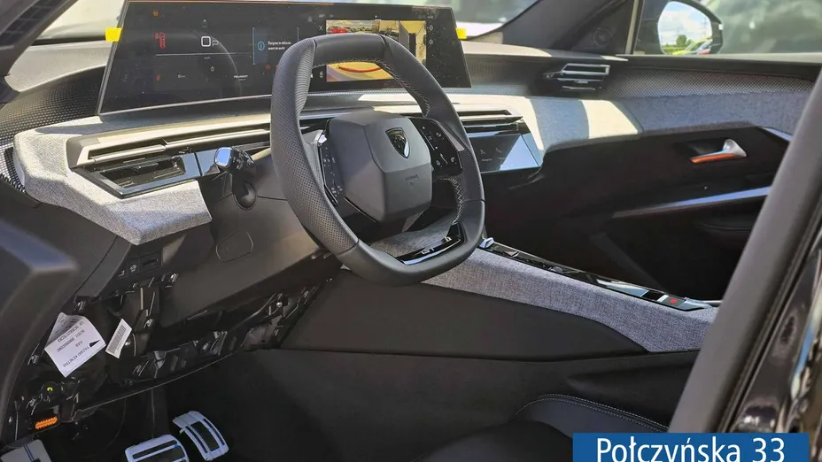 PEUGEOT 5008 -