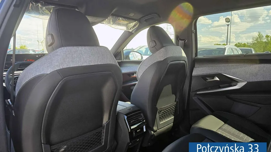 PEUGEOT 5008 -