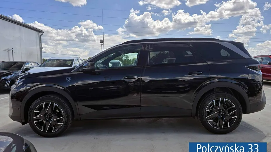 PEUGEOT 5008 -