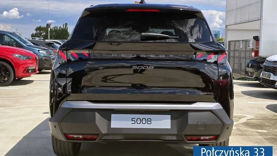 PEUGEOT 5008 -