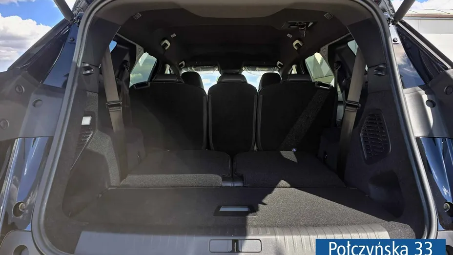 PEUGEOT 5008 -