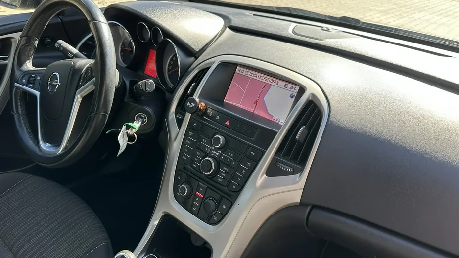 OPEL Astra -