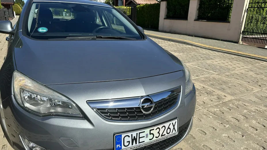 OPEL Astra -