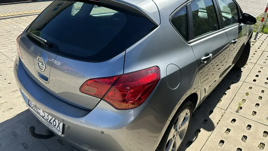 OPEL Astra -
