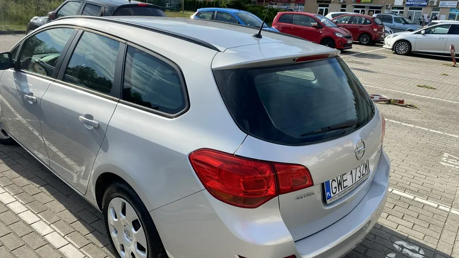 OPEL Astra -