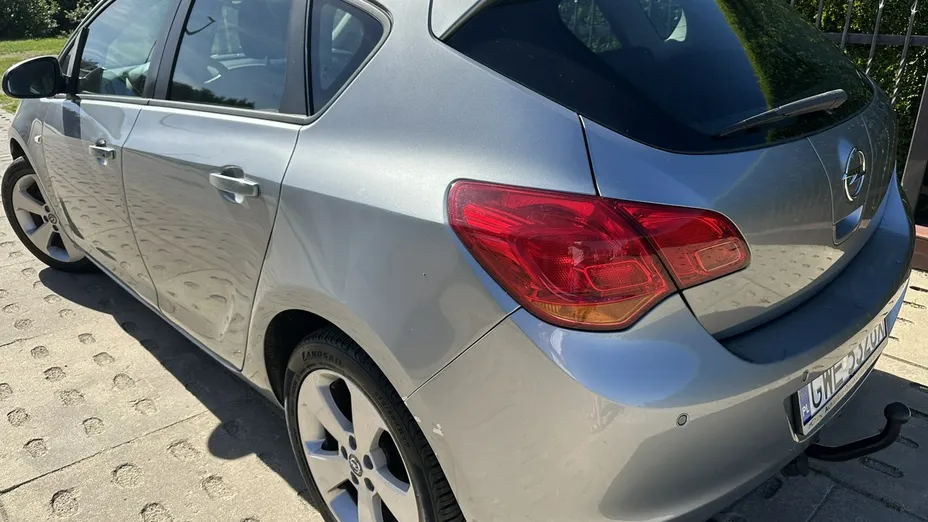OPEL Astra -