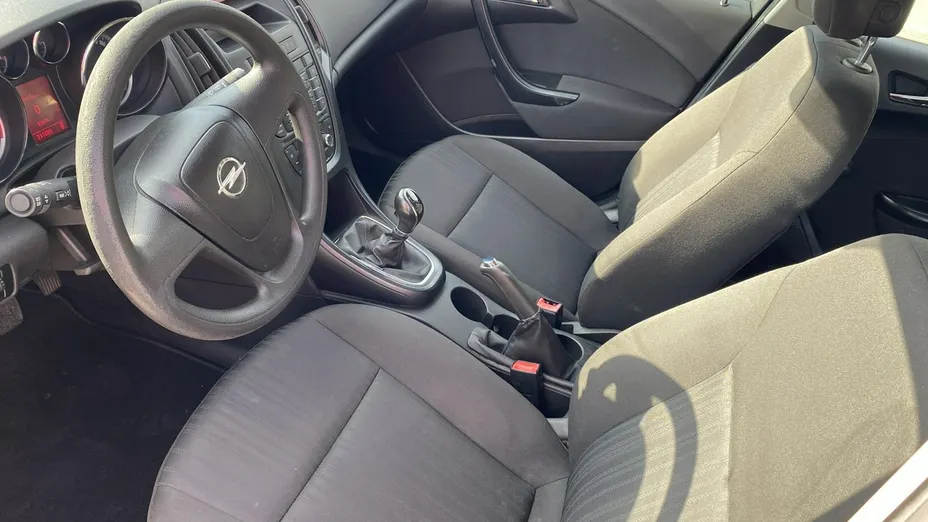 OPEL Astra -