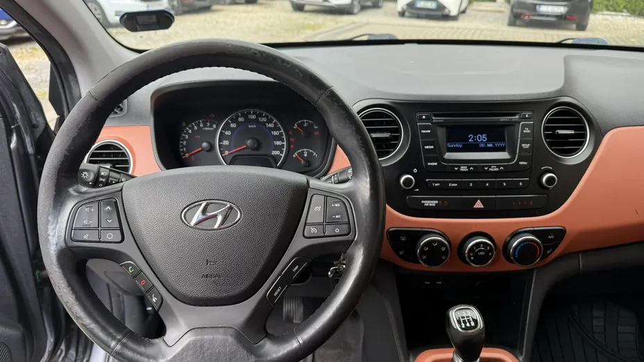 HYUNDAI i10 -