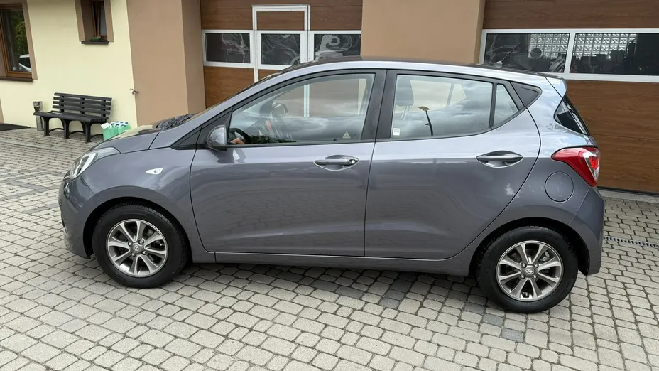 HYUNDAI i10 -