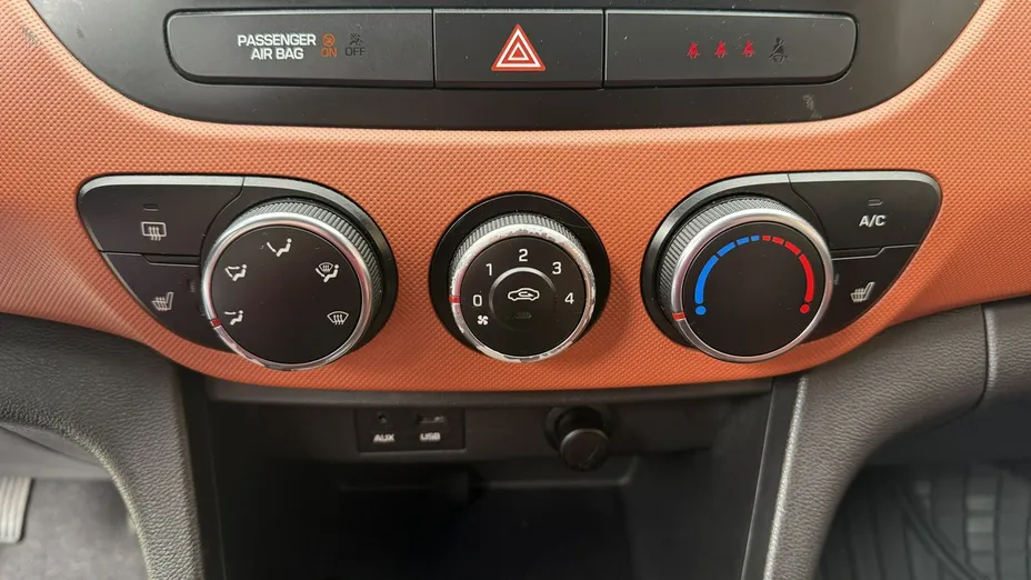 HYUNDAI i10 -