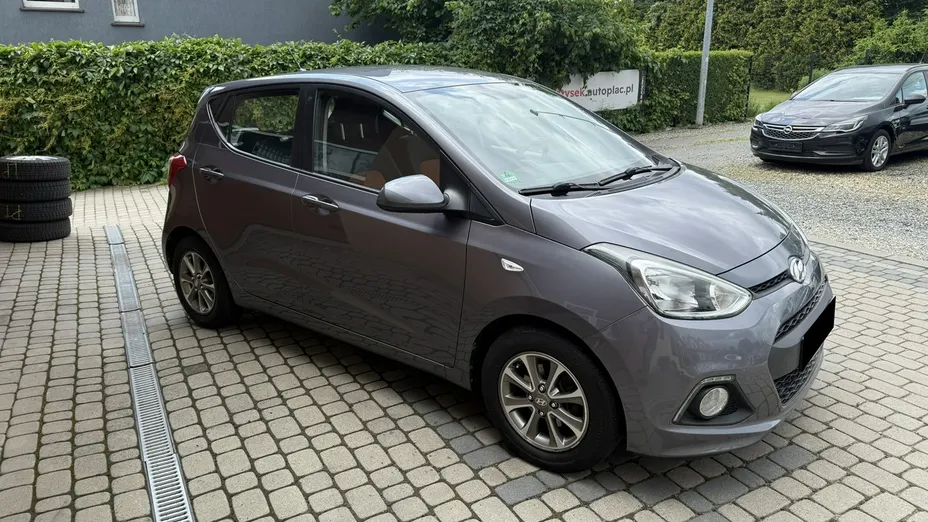 HYUNDAI i10 -