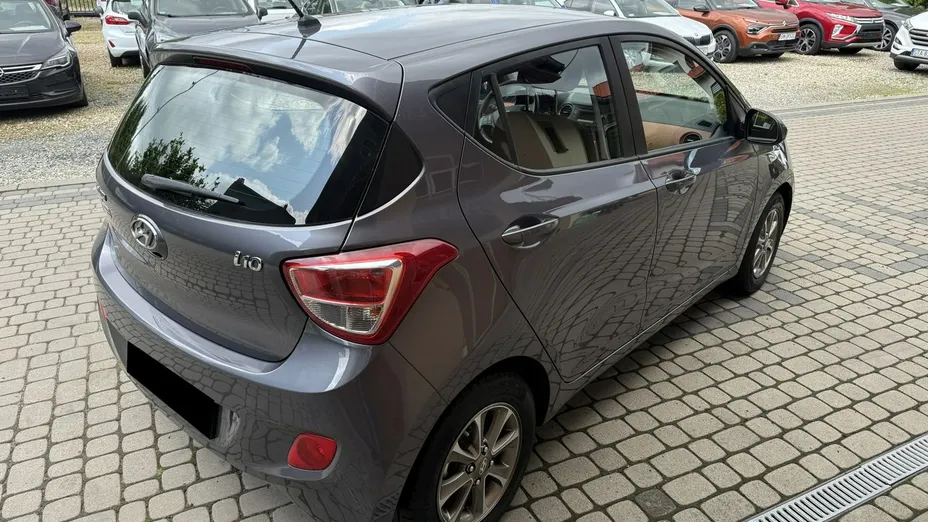 HYUNDAI i10 -