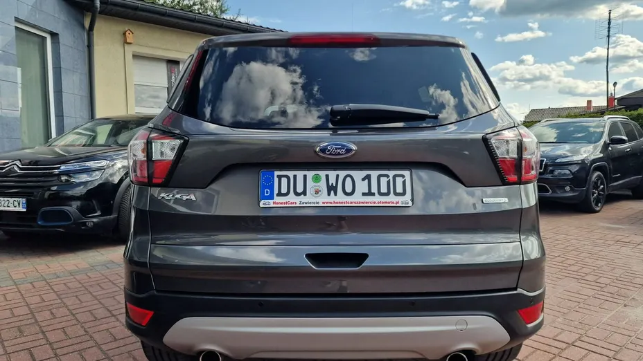 FORD Kuga -