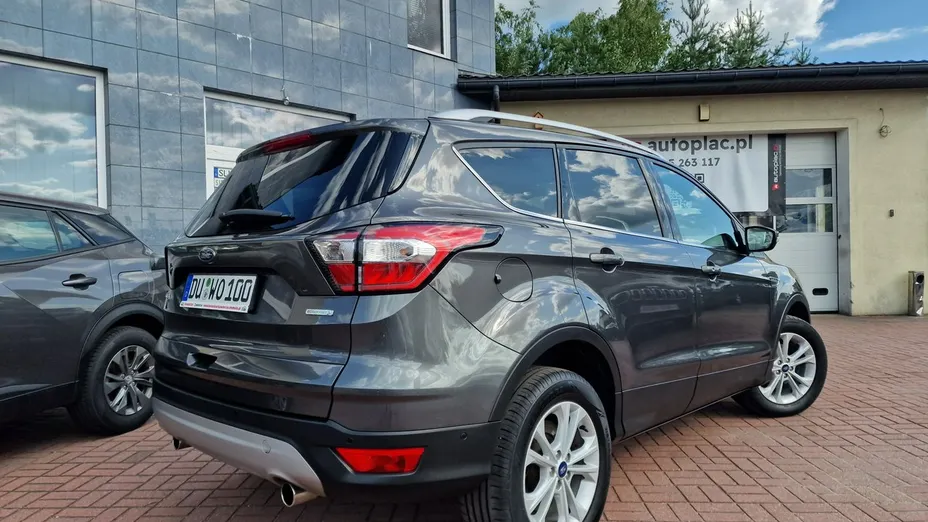 FORD Kuga -