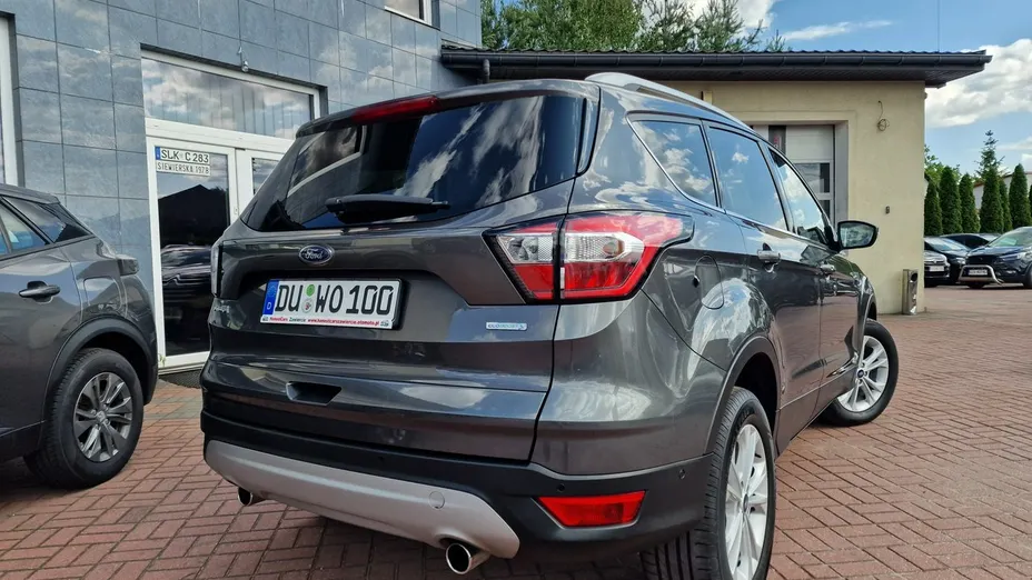 FORD Kuga -