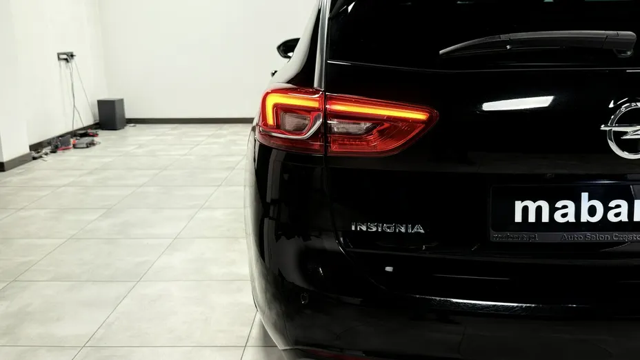 OPEL Insignia -