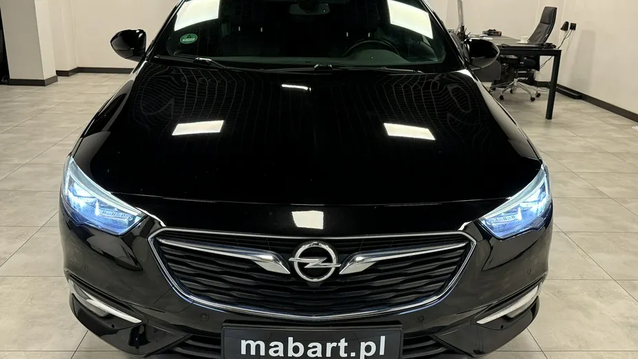 OPEL Insignia -
